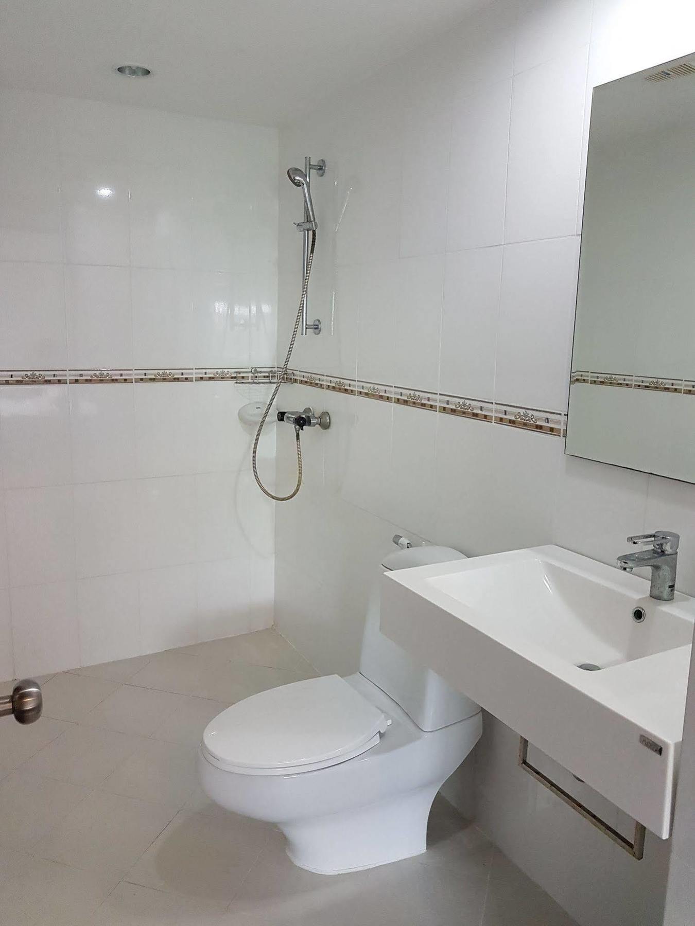 Welcome Inn Hotel @ Karon Beach. Single Room From Only 500 Baht Phuket Exteriör bild