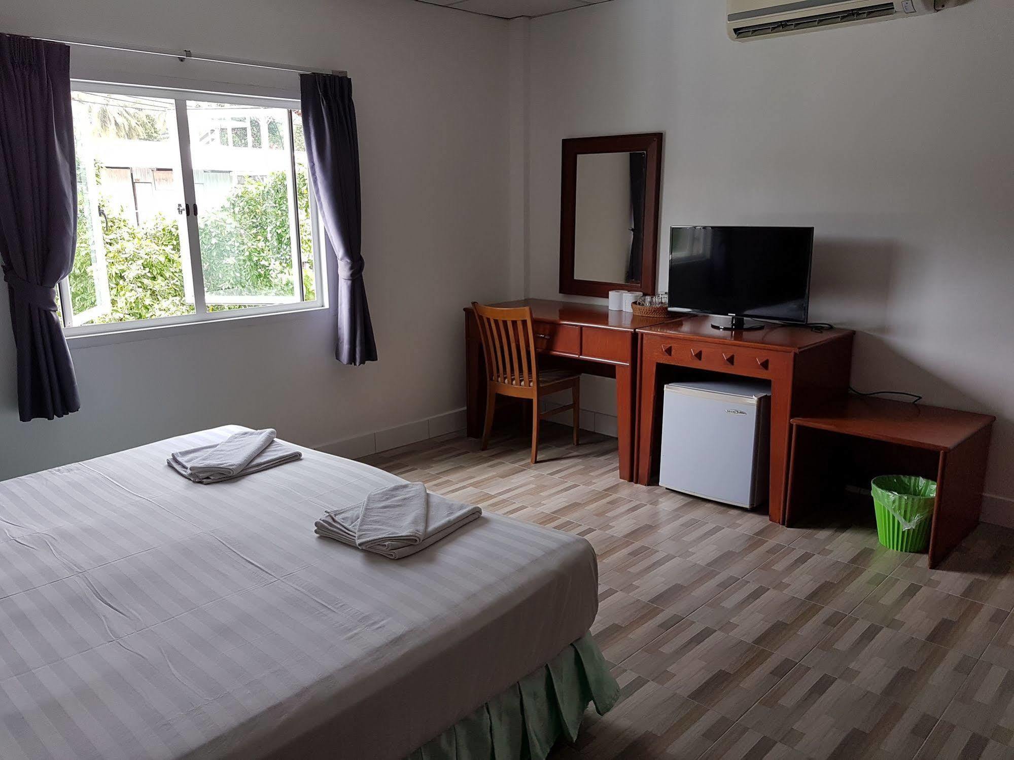 Welcome Inn Hotel @ Karon Beach. Single Room From Only 500 Baht Phuket Exteriör bild